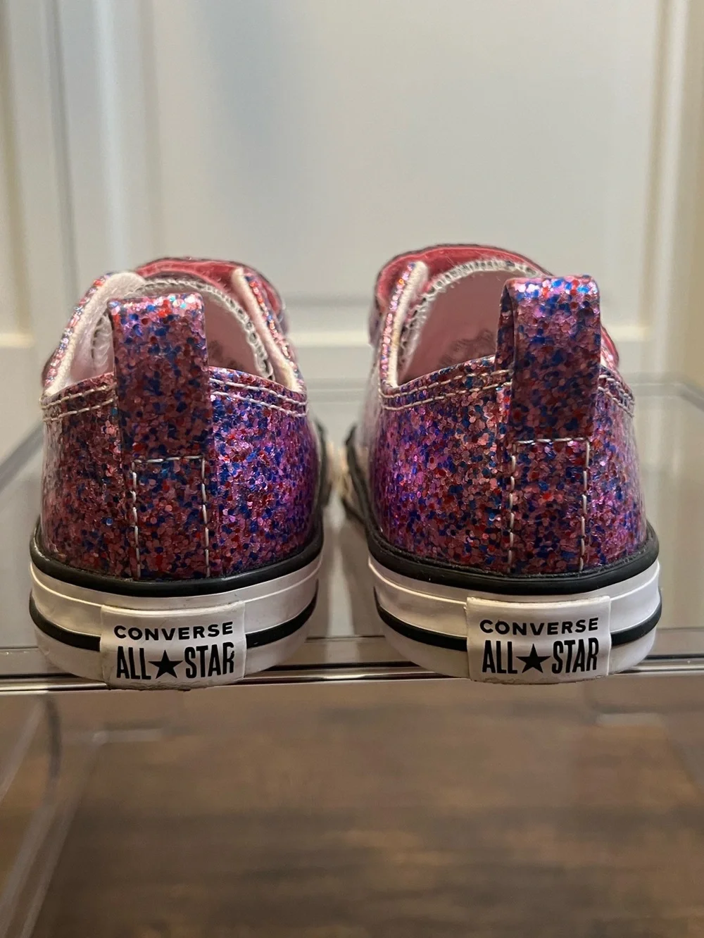 Converse Chuck Taylor All Star 2V OX Coated Glitter Toddler Sneakers Size 7